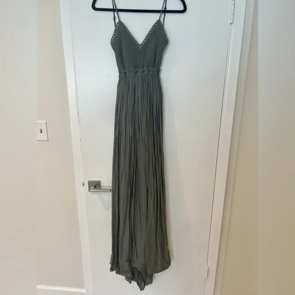 slim fit dress slacks Boho Olive Green Bridesmaid Dress Trumpet/Mermaid Short Sleeve V-Neck main image 0
